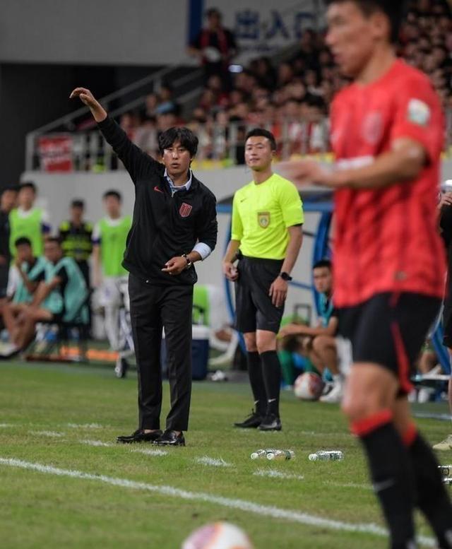 乐动网址 - 波尔图现任门将 